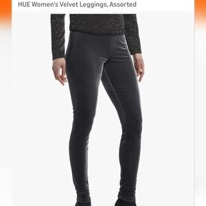 HUE Women's Charcoal Velvet Leggings